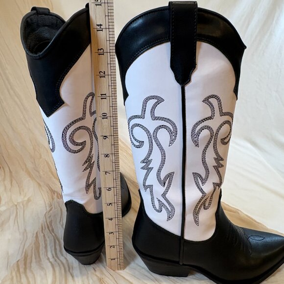 NEW Steve Madden Womens Tall Western Windie White/Black Boots Size 7.5 - Picture 10 of 13
